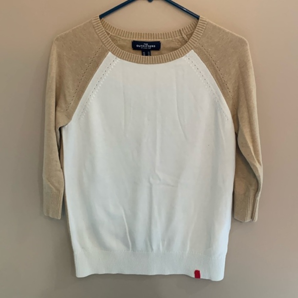 Lands End White & Beige mid sleeve